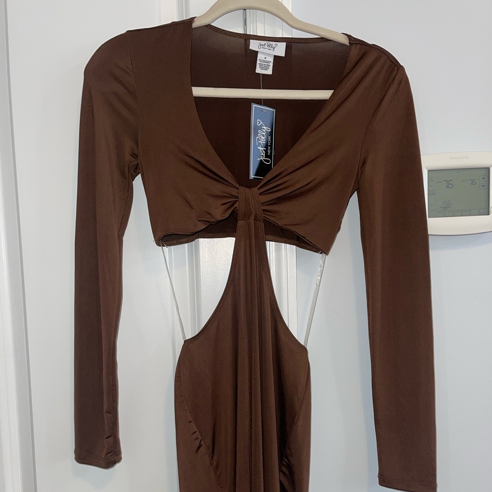Dress with cut-out